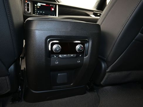 Certified 2024 GMC Yukon Denali image 25