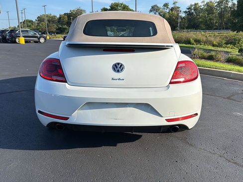 Used 2015 Volkswagen Beetle R-Line FWD image 4