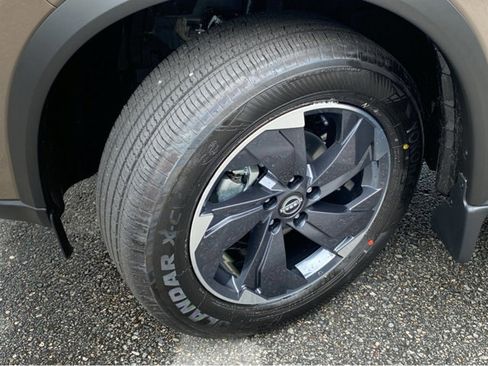 Certified 2025 Nissan Rogue SV image 20