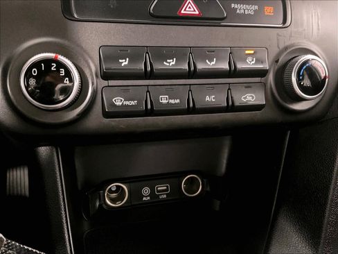 Used 2019 Kia Sportage LX image 25