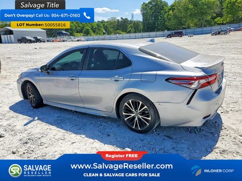 Used 2019 Toyota Camry SE w/ Convenience Package FWD image 3