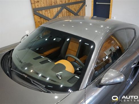 Used 2014 Porsche Cayman RWD image 9