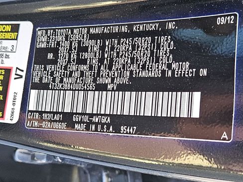 Used 2013 Toyota Venza XLE w/ XLE Premium Pkg FWD image 32