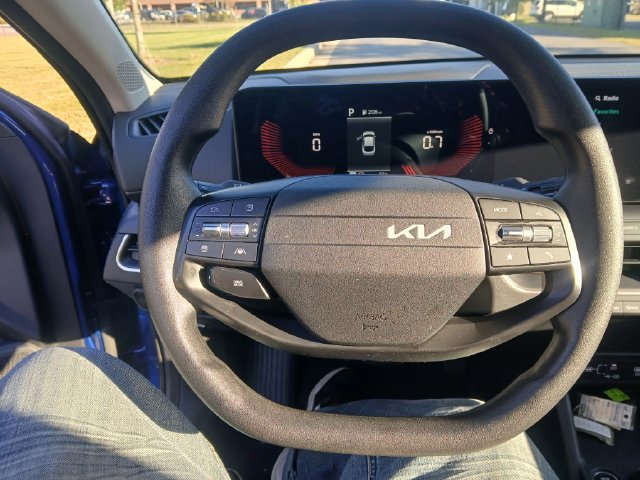 Certified 2025 Kia K4 FWD image 30
