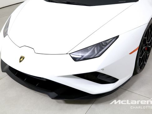 Used 2022 Lamborghini Huracan EVO RWD image 27