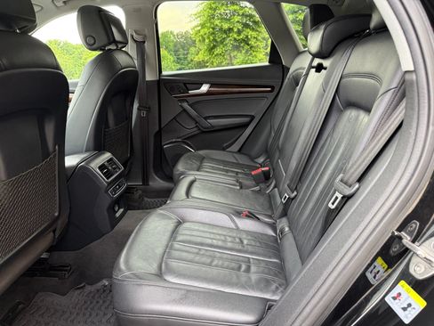 Used 2018 Audi Q5 2.0T Premium Plus w/ Premium Plus Package AWD/4WD image 39