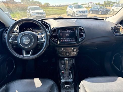 Used 2018 Jeep Compass Limited AWD/4WD image 11