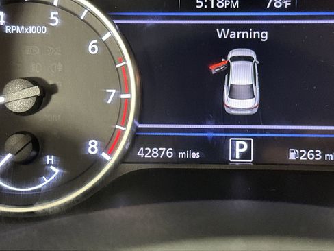 Certified 2021 Nissan Sentra SV w/ Trunk Package FWD image 15