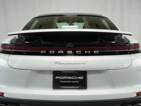 Certified 2025 Porsche Panamera 4 AWD/4WD image 44