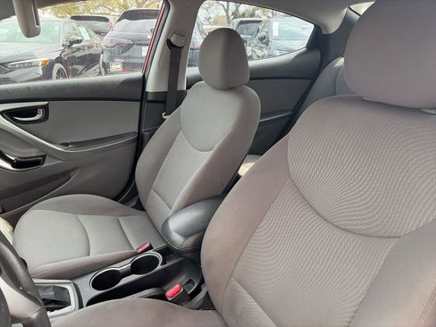 Used 2016 Hyundai Elantra SE image 10