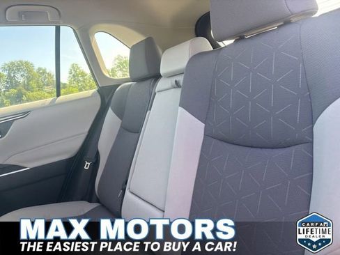 Used 2023 Toyota RAV4 XLE AWD/4WD image 13
