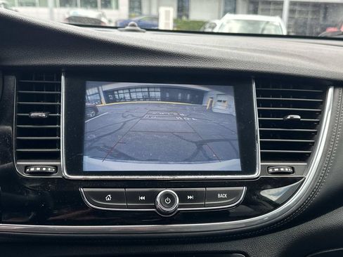 Used 2020 Buick Encore Essence AWD/4WD image 13
