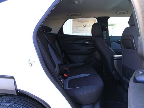 New 2026 Chevrolet TrailBlazer LT w/ Driver Confidence Package FWD image 28