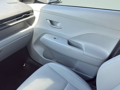 Certified 2024 Hyundai Kona SEL w/ Convenience Package FWD image 13