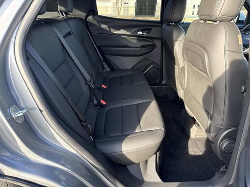 Used 2023 Chevrolet TrailBlazer ACTIV w/ Technology Package FWD image 21