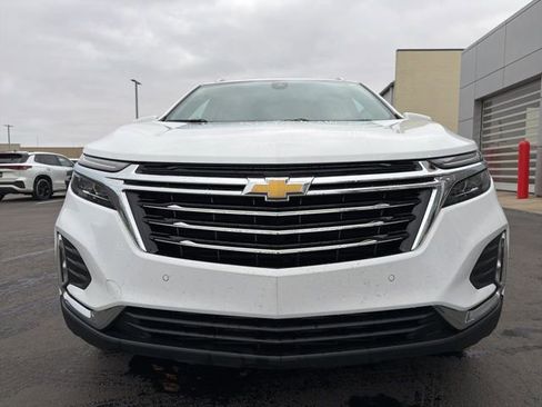 Used 2022 Chevrolet Equinox Premier image 2