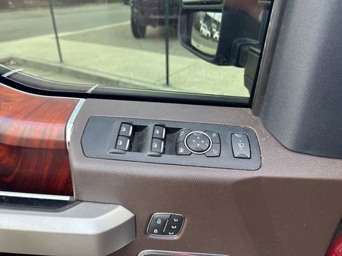 Used 2022 Ford F450 King Ranch w/ King Ranch Ultimate Package image 19