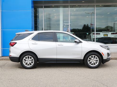 Certified 2022 Chevrolet Equinox LT AWD/4WD image 2
