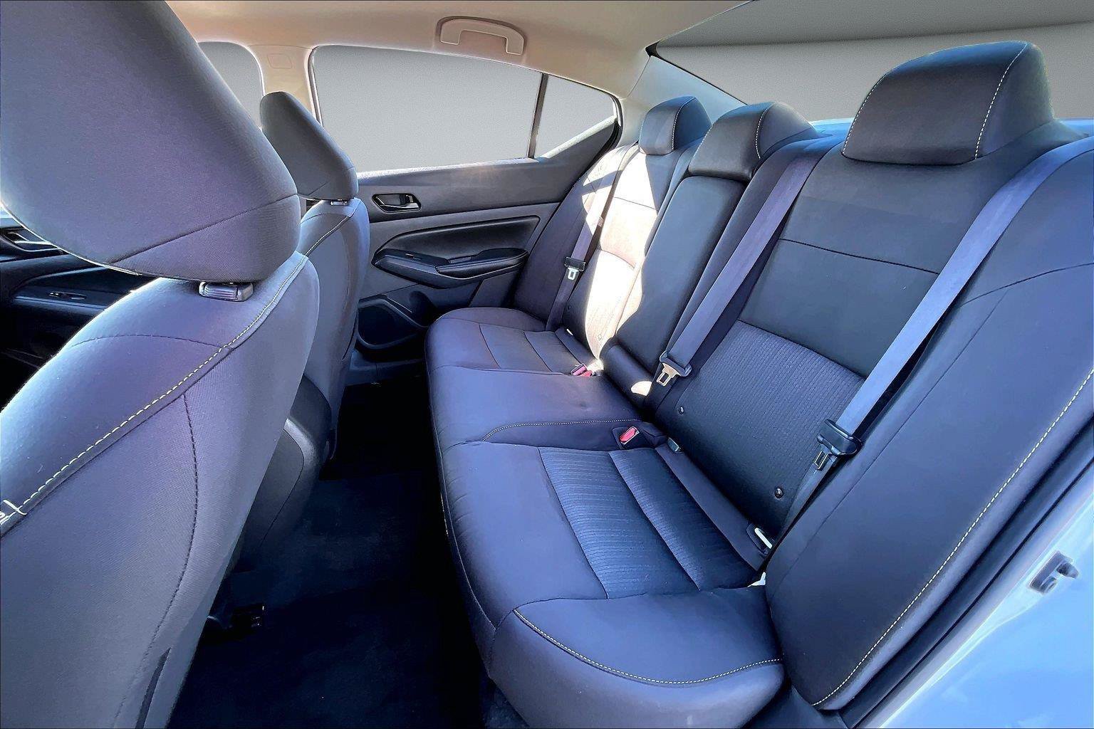 Used 2025 Nissan Altima 2.5 SV FWD image 22