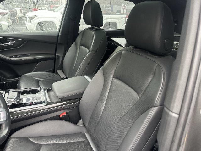 Used 2021 Audi Q7 3.0T Premium Plus w/ Executive Package AWD/4WD image 24