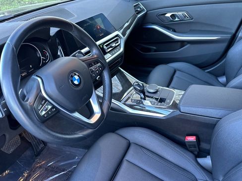 Used 2020 BMW 330i Sedan w/ Driving Assistance Package image 7