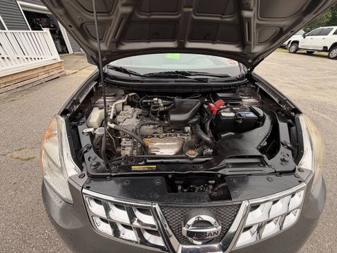 Used 2015 Nissan Rogue S w/ Convenience Package AWD/4WD image 16