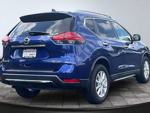 Used 2017 Nissan Rogue SV w/ SV Premium Package AWD/4WD image 6