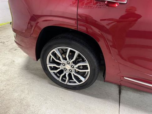 Certified 2023 GMC Terrain Denali w/ Denali Premium Package AWD/4WD image 8