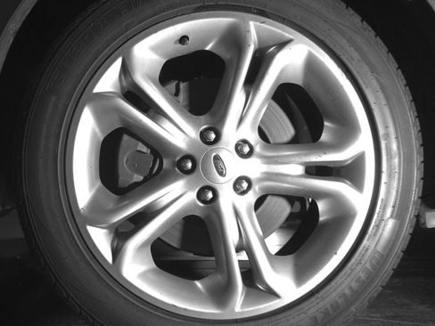 Used 2015 Ford Explorer Limited w/ Equipment Group 301A AWD/4WD image 9