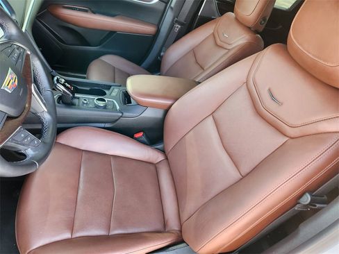 Certified 2023 Cadillac XT5 Premium Luxury w/ Technology Package image 9