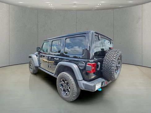 Used 2022 Jeep Wrangler Unlimited Rubicon 4xe w/ Steel Bumper Group AWD/4WD image 3