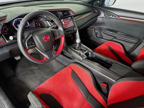 Used 2017 Honda Civic Type R image 8