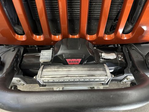 Used 2014 Jeep Wrangler Unlimited Sport w/ Quick Order Package 24S AWD/4WD image 40