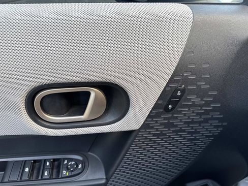 Used 2025 MINI Cooper Convertible image 9