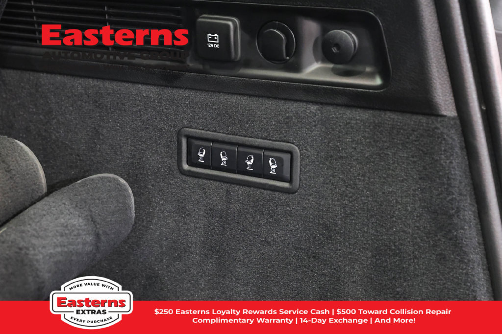 Used 2025 Jeep Grand Wagoneer Series II Obsidian w/ Quick Order Packagew 28T AWD/4WD image 30
