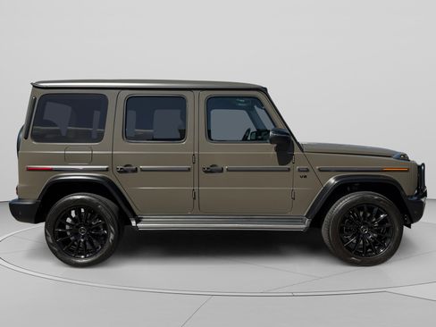 Used 2021 Mercedes-Benz G 550 image 6