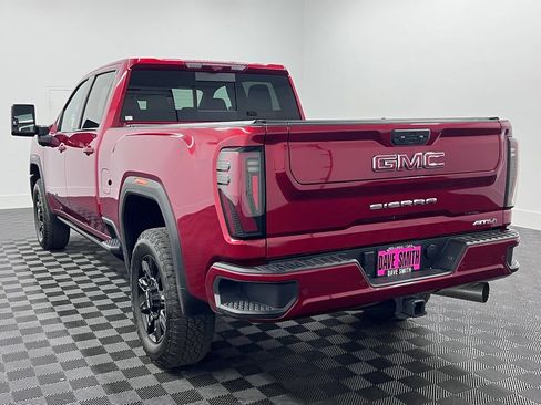 Used 2025 GMC Sierra 3500 AT4 w/ AT4 Premium Plus Package AWD/4WD image 3