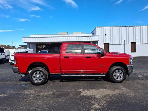 Used 2024 RAM 2500 Big Horn w/ Bed Utility Group image 7