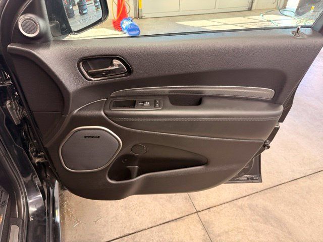 Used 2020 Dodge Durango R/T w/ Technology Group AWD/4WD image 31