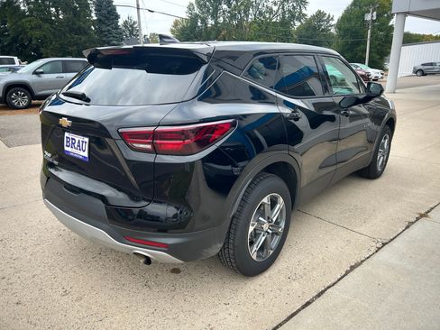 Used 2025 Chevrolet Blazer LT image 6