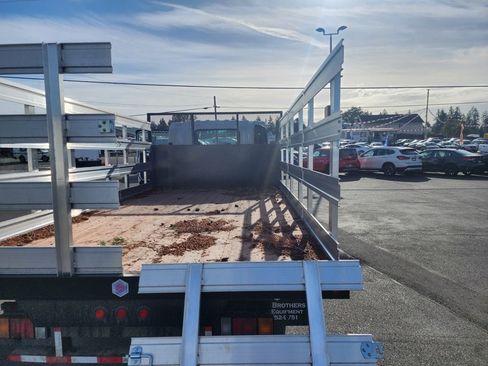 New 2024 Isuzu NPR image 21