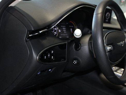 Used 2023 Genesis GV70 2.5T w/ Select Package image 13