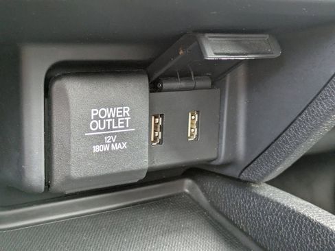 Used 2017 Honda Pilot Elite image 25