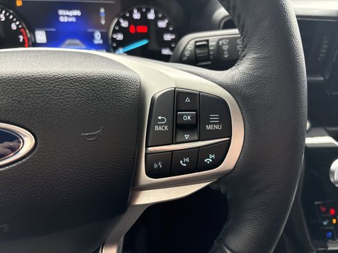 Certified 2023 Ford Explorer Limited AWD/4WD image 24