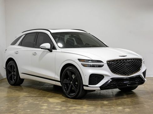 Used 2022 Genesis GV70 3.5T Sport w/ Sport Prestige Package image 7