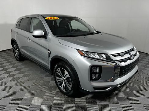 Used 2024 Mitsubishi Outlander Sport ES image 3