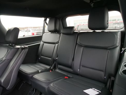 New 2026 Ford Expedition Max Platinum w/ Stealth Performance Package image 15