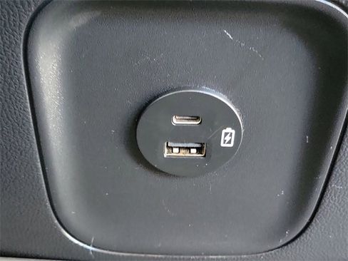 Certified 2022 Ford Escape SEL w/ Technology Package image 24