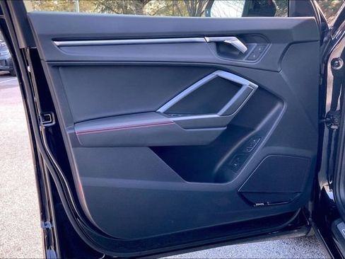 Used 2025 Audi Q3 2.0T Premium Plus w/ Premium Plus Package image 21