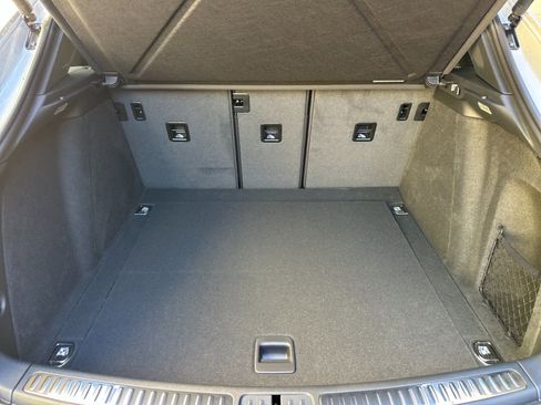 New 2026 Porsche Macan image 16